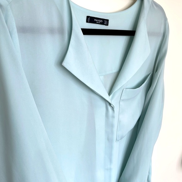 Pastel green blouse - worn occasionally- very neat! Stunning Color - Picture 3 of 3